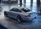 Do aukce míří jedinečné Porsche, tovární retro přestavba Carrery 996 s technikou GT3