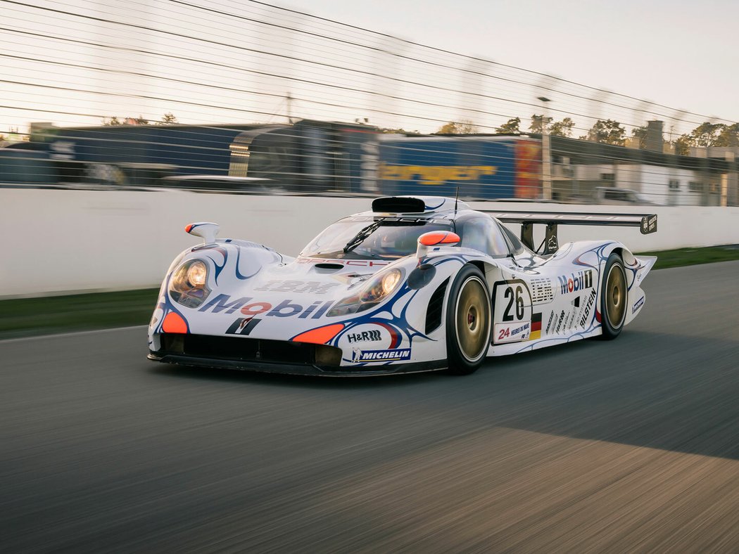 Porsche 911 GT1 (996)