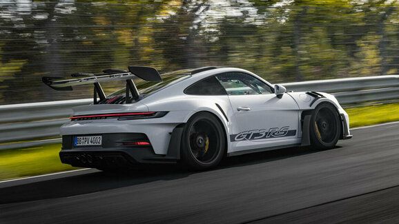 Porsche 911 GT3 RS překonalo klasické GT3 na Nürburgringu o 10 sekund!