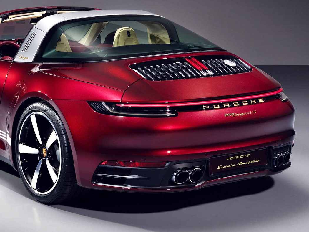 Porsche 911 Targa 4S Heritage Design Edition