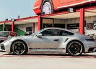 Další Porsche odkazuje na první 911 Turbo. Bylo pro dceru Ferdinanda Porsche