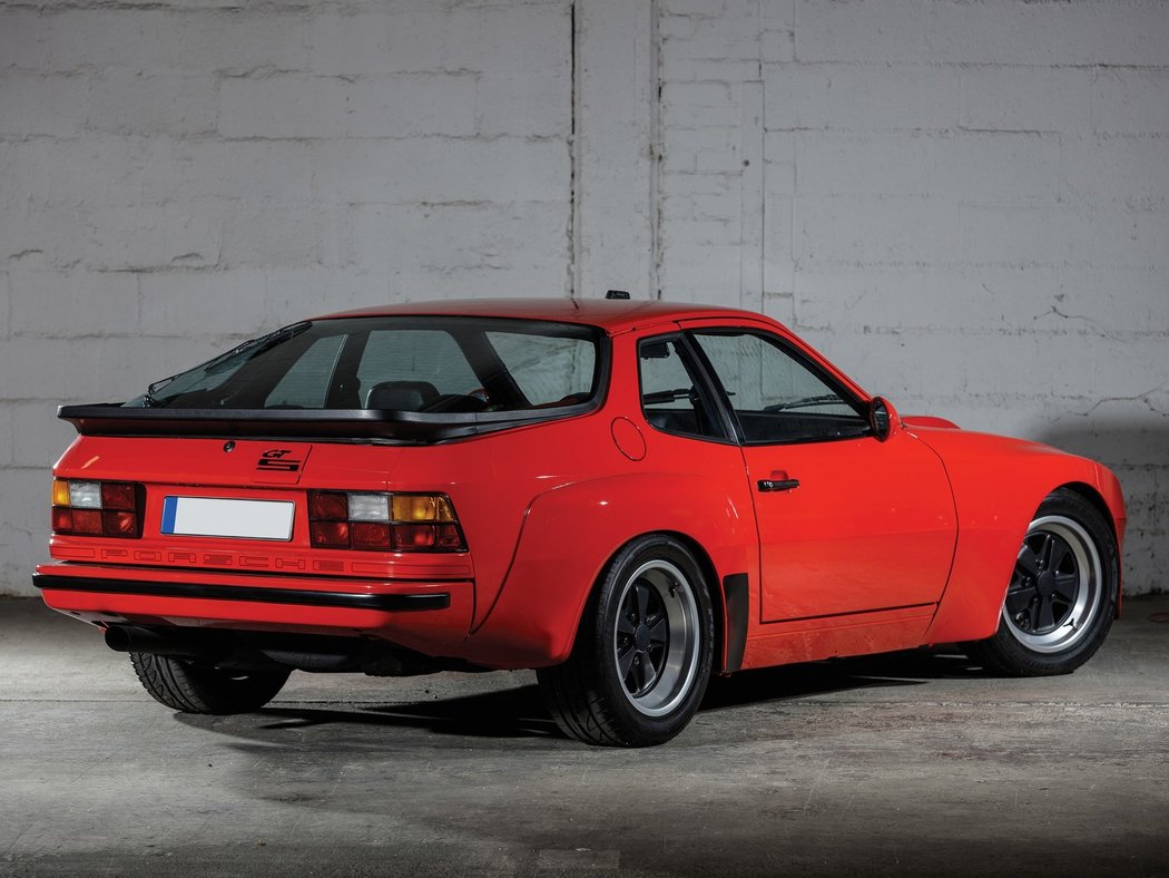 Porsche 924