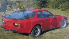 Porsche 944 z roku 1983 shořelo na prach...