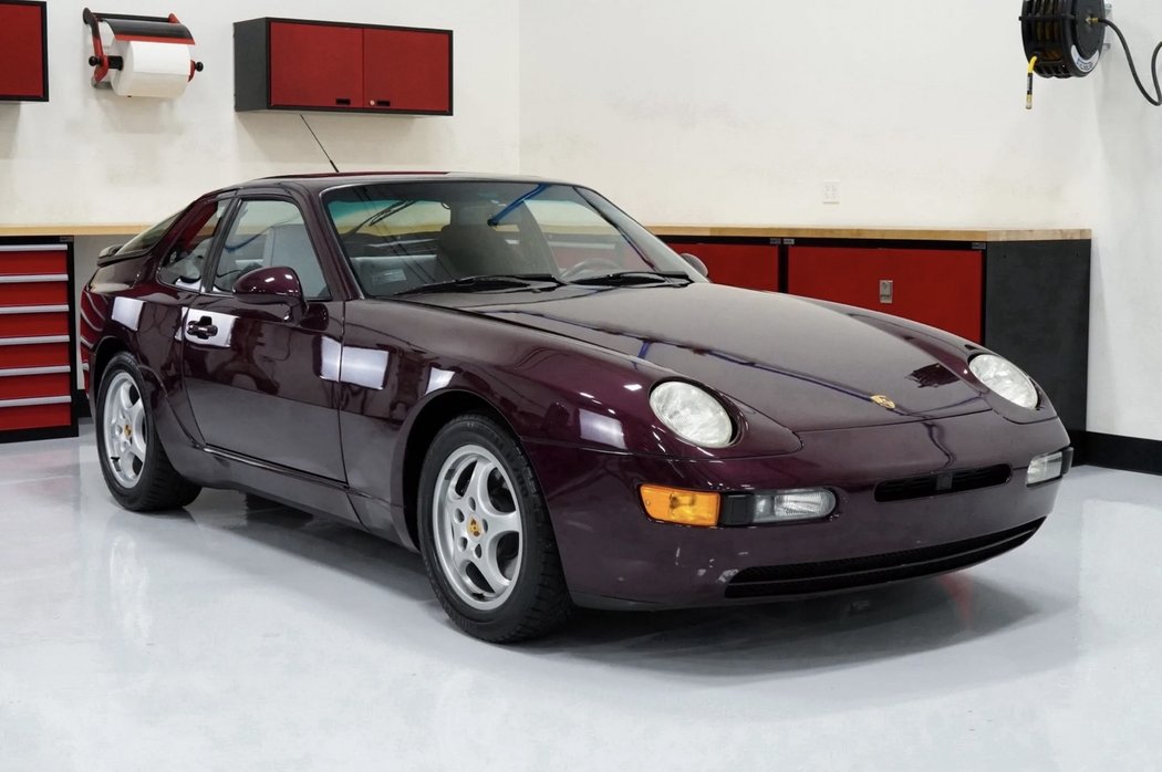 Porsche 968