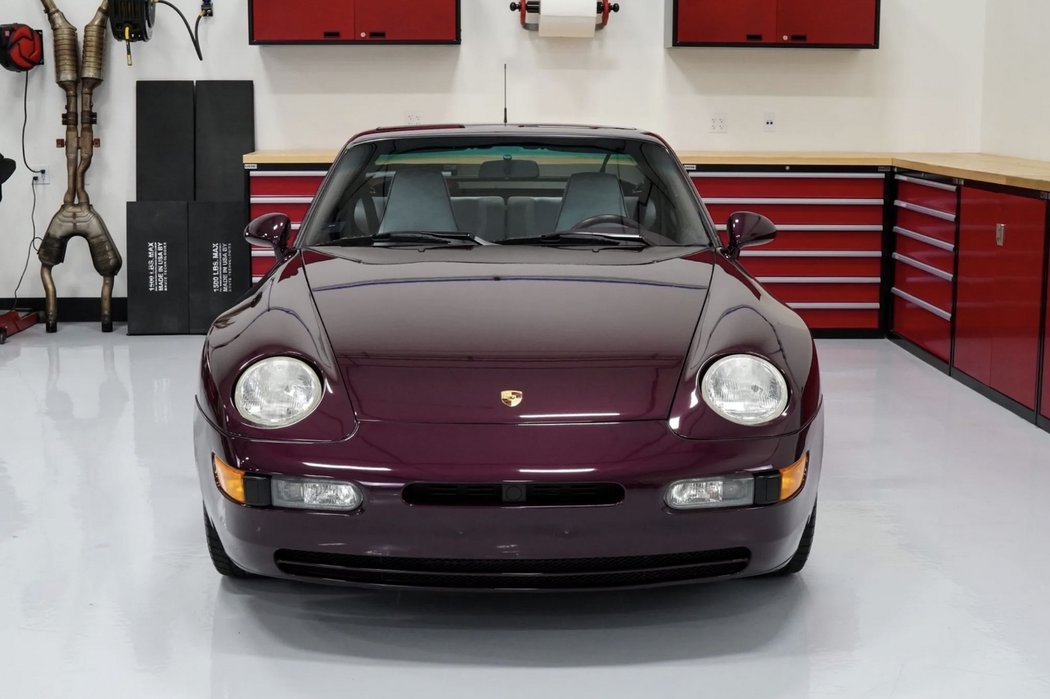 Porsche 968