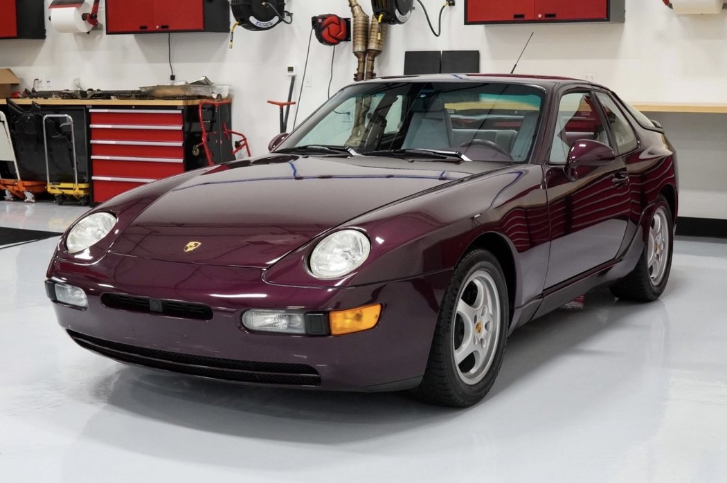 Porsche 968