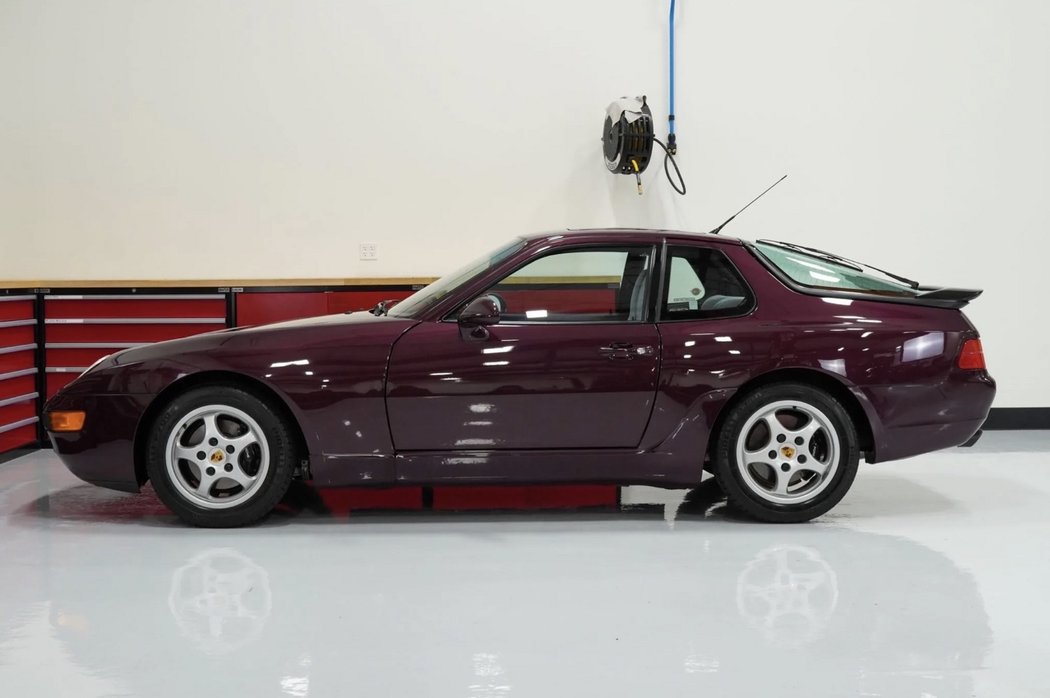 Porsche 968