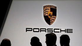 Sekce automobilky Porsche na autosalonu ve švýcarské Ženevě (6.3.2018)