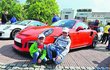 Nejnovější žihadla majitelů z Německa. Červený vůz 911 GT3 RS je z loňského roku. Přijde na pět milionů korun.