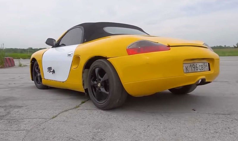 Rusové odstrojili starou Ladu a udělali z ní Porsche Boxster