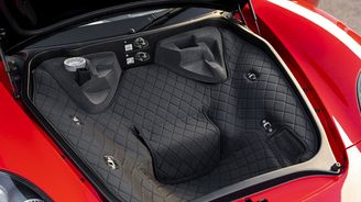 Porsche Carrera GT (2005) Porsche Carrera GT (2005)