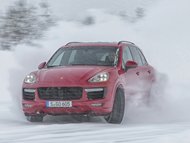 Porsche Cayenne GTS a Turbo S