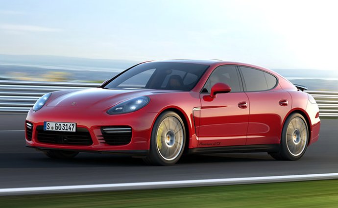 Porsche se daří, letos prodalo už takřka 71.500 aut