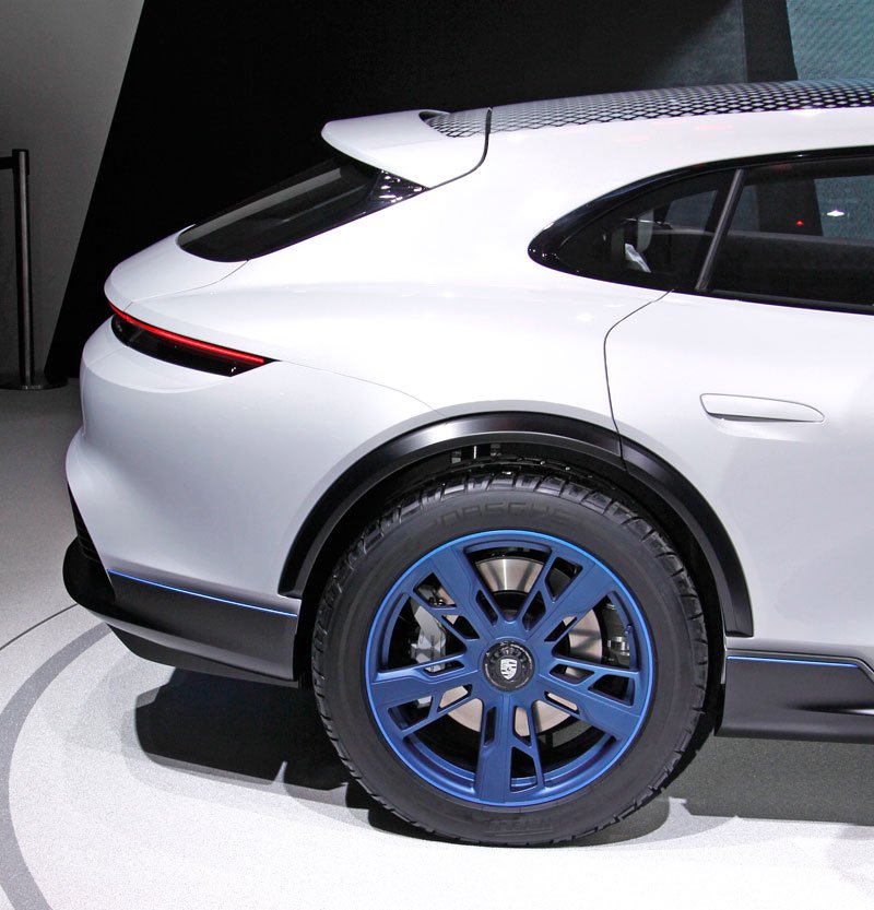 Porsche Mission E Cross Turismo