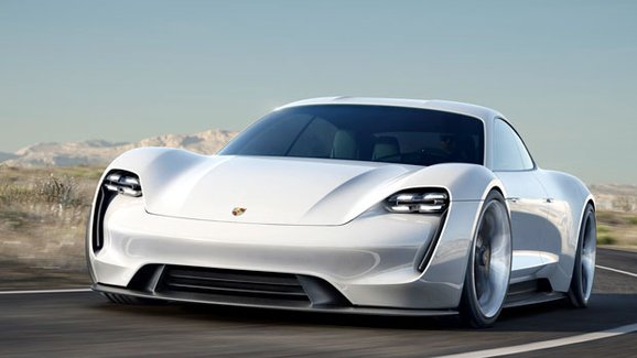 Porsche Mission E má 440 kW a nabíjení na 80 % zabere čtvrt hodiny