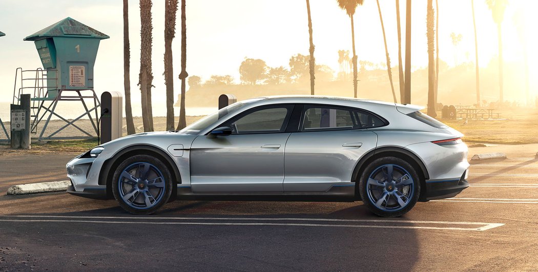 Porsche Mission E Cross Turismo