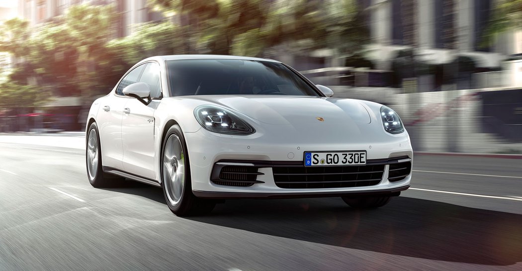 porsche hybrid novemodely pariz2016 luxusni