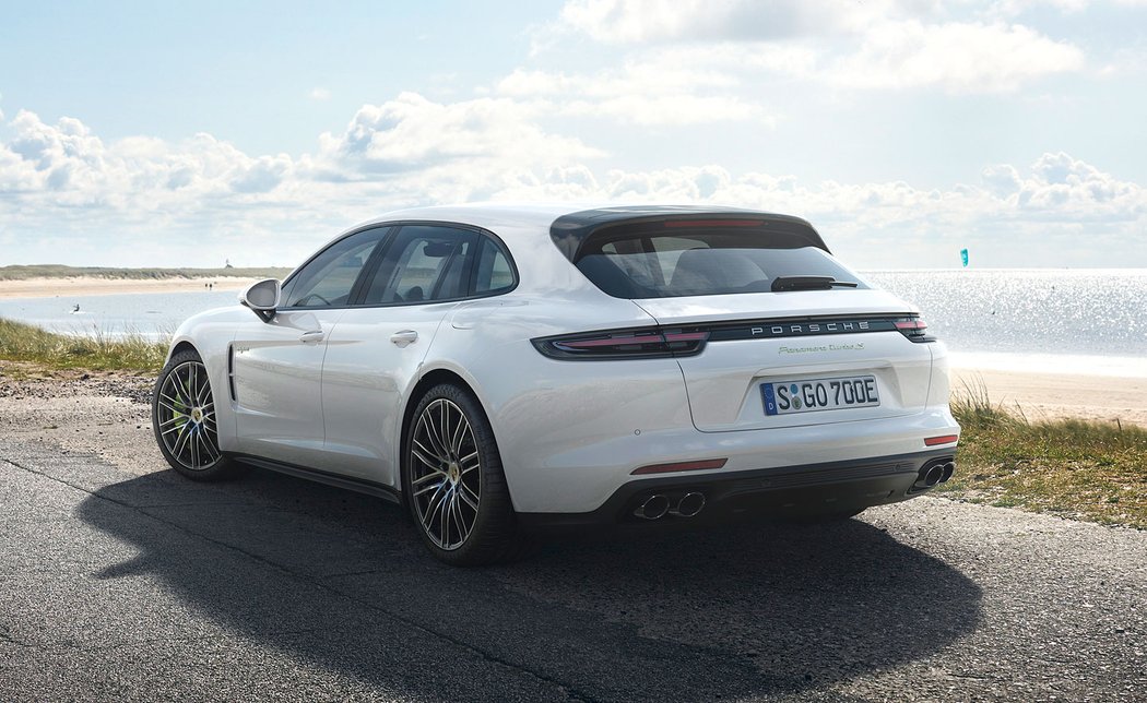 Porsche Panamera Turbo S E-Hybrid Sport Turismo