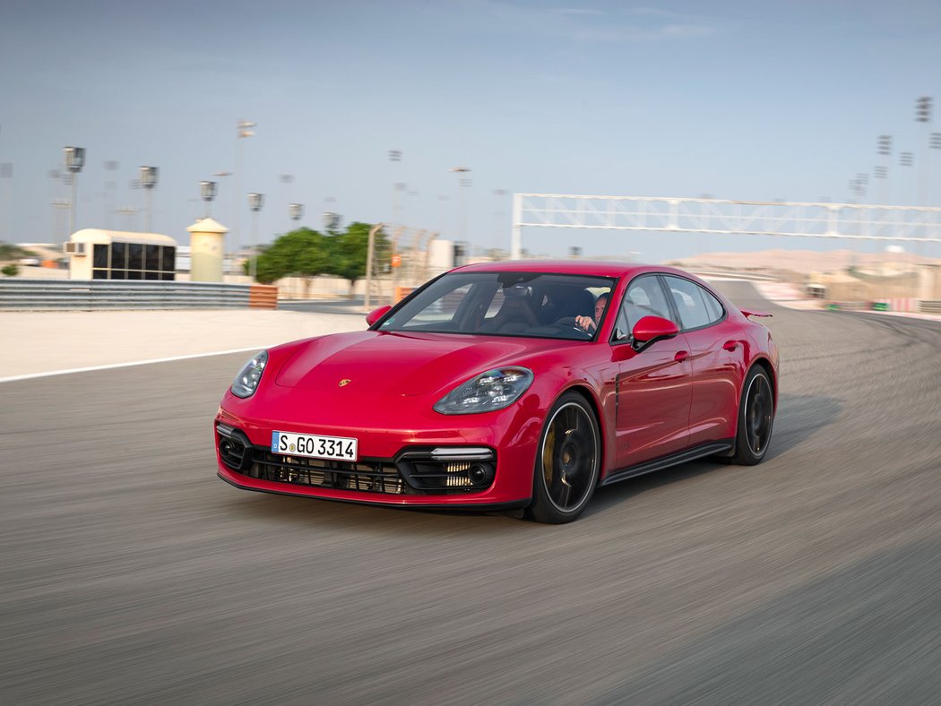 Porsche Panamera GTS