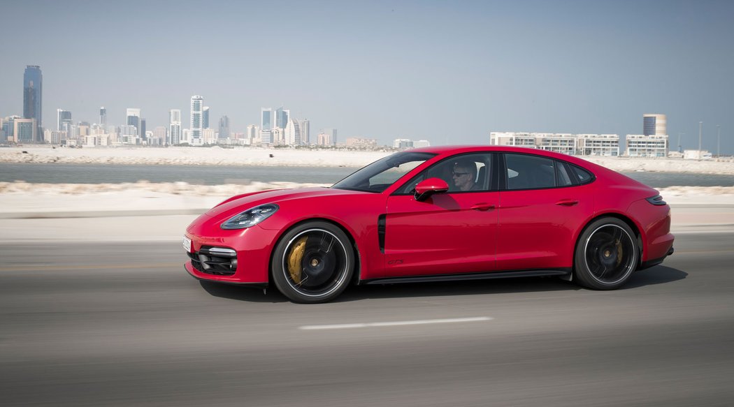 Porsche Panamera GTS