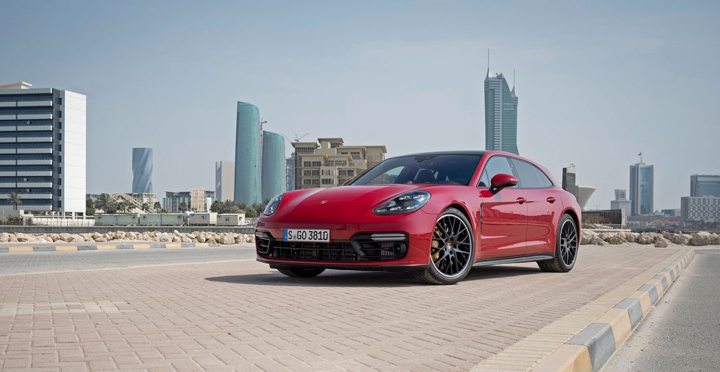 Porsche Panamera GTS Sport Turismo