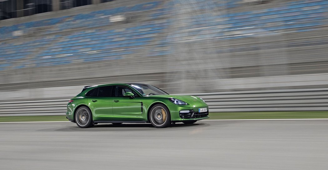 Porsche Panamera GTS Sport Turismo