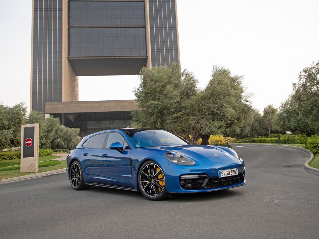 Porsche Panamera GTS Sport Turismo