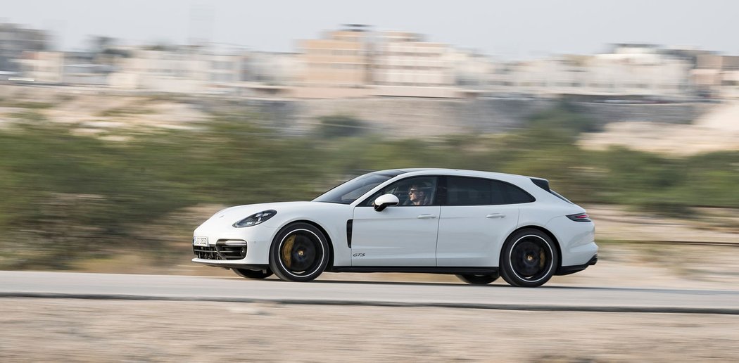 Porsche Panamera GTS Sport Turismo