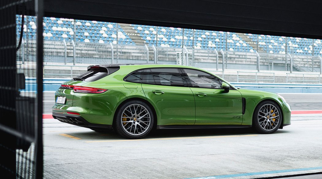 Porsche Panamera GTS Sport Turismo