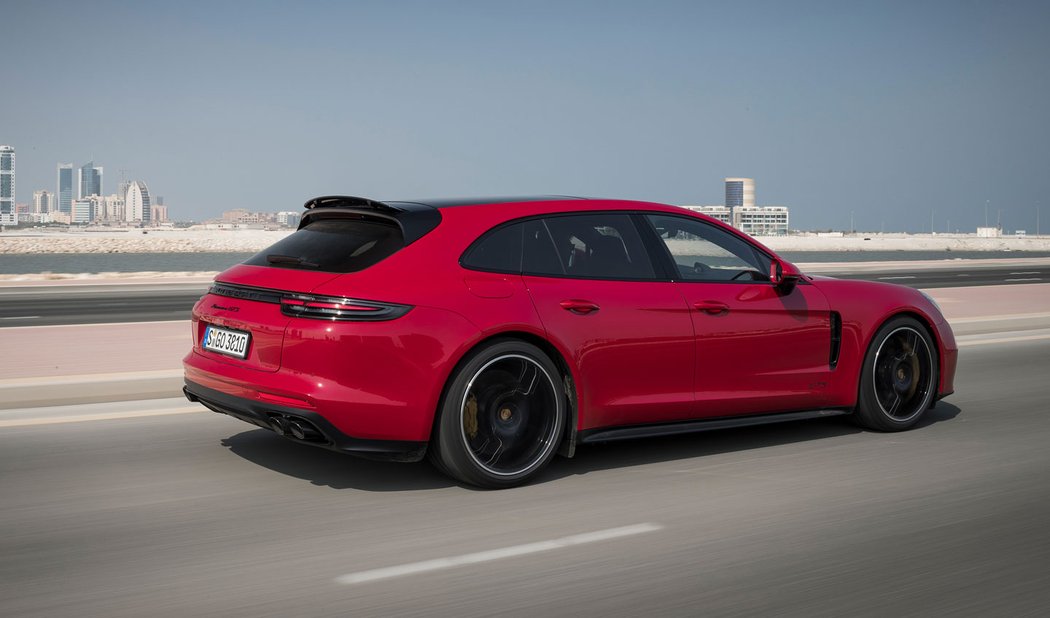 Porsche Panamera GTS Sport Turismo