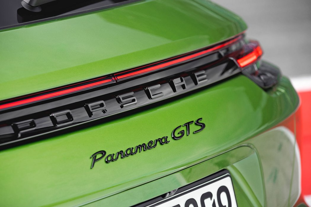 Porsche Panamera GTS Sport Turismo