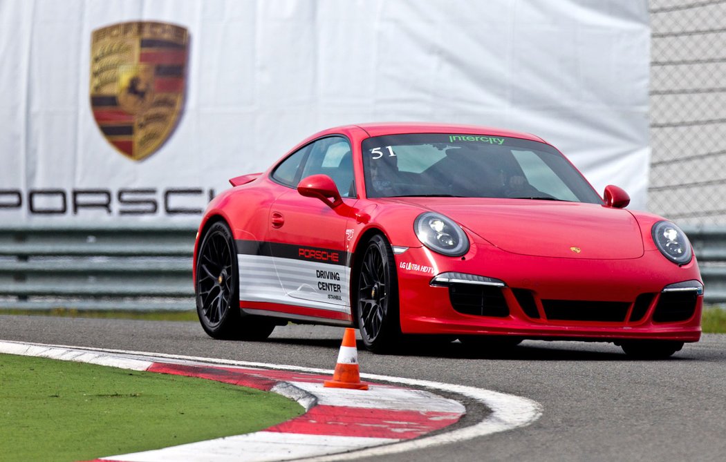 Porsche Driving Academy