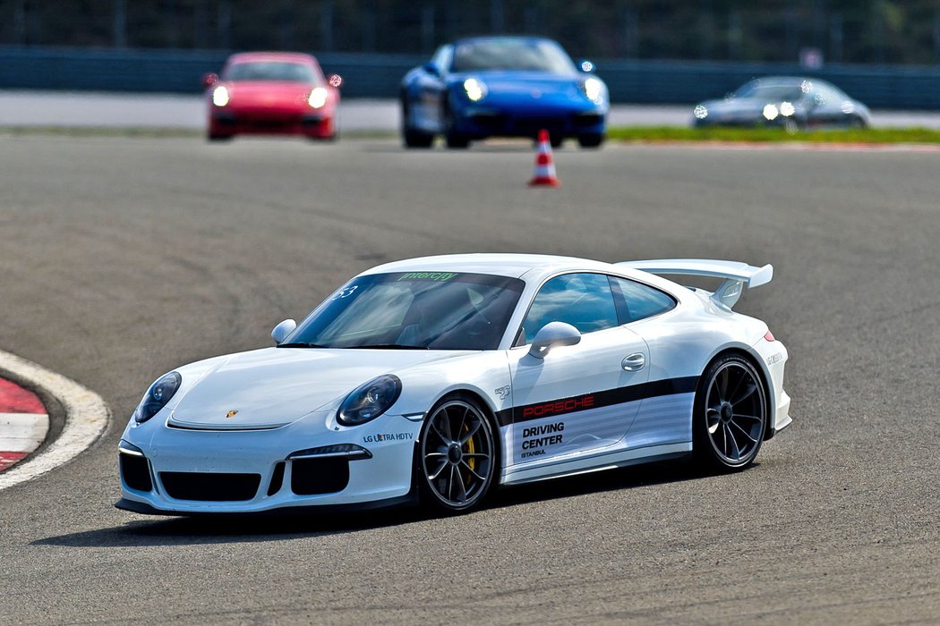 Porsche Driving Academy