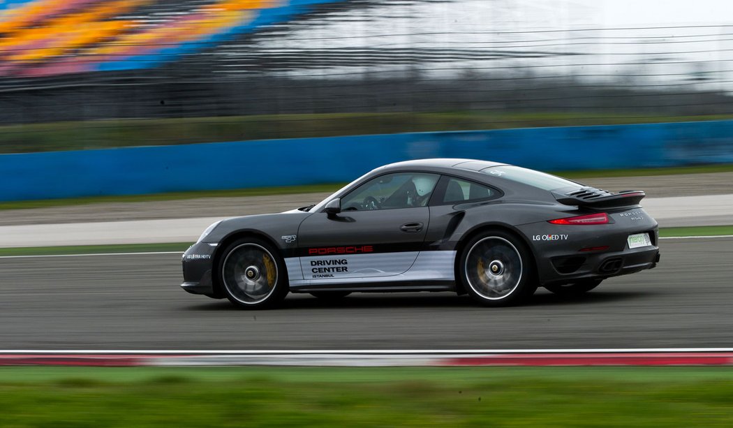 Porsche Driving Academy