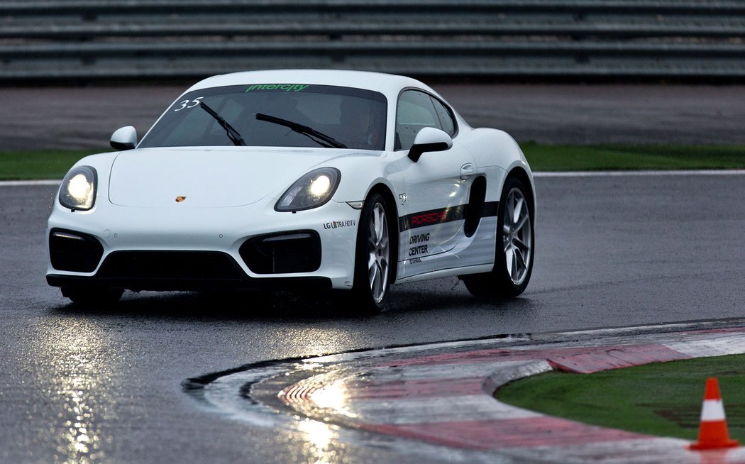 Porsche Driving Academy