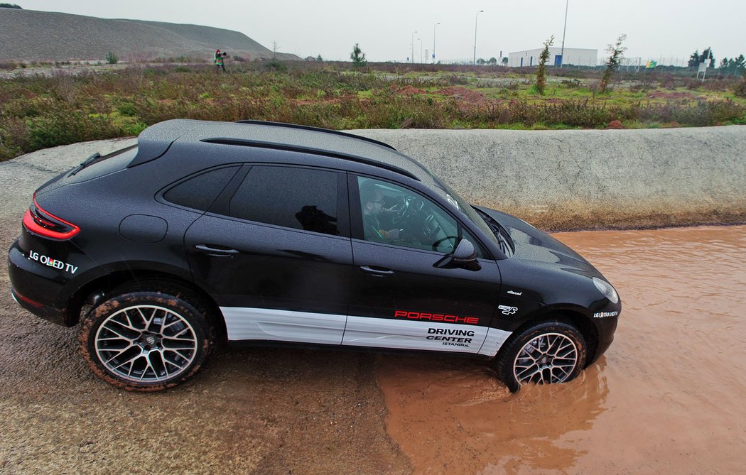 Porsche Driving Academy