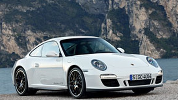 Porsche 911 Carrera GTS: Chybějící mezičlánek