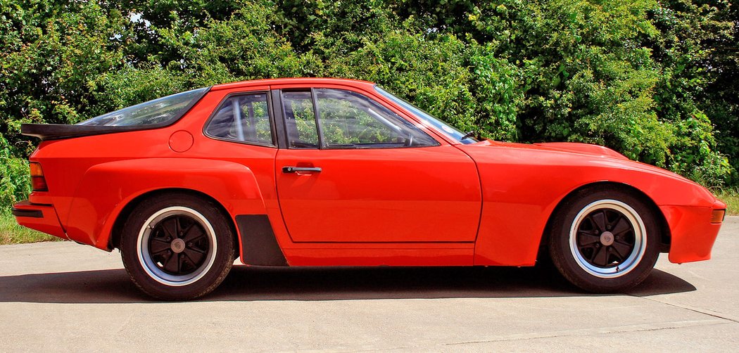 Porsche 924 Carrera GTS