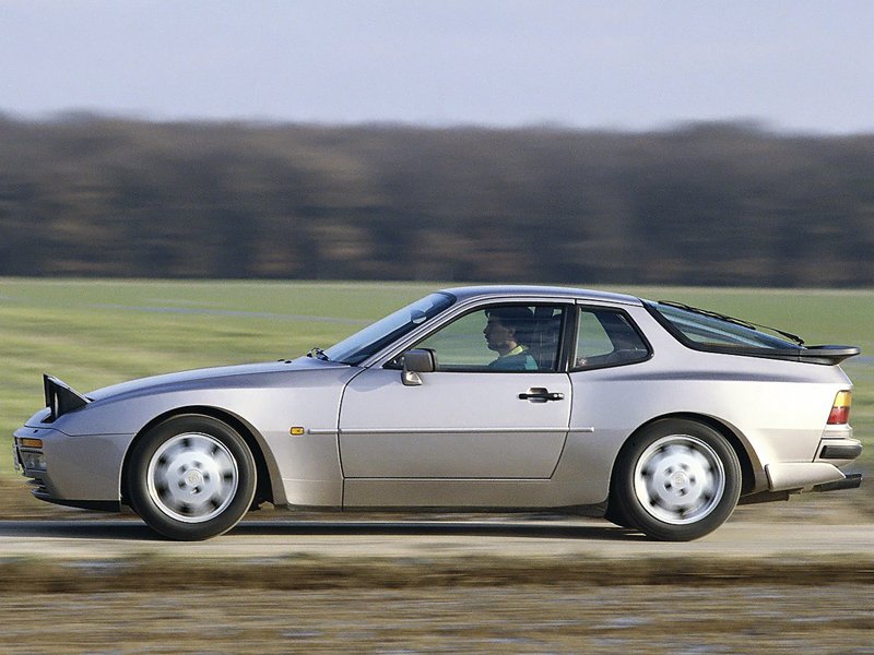 Porsche 944 Turbo S