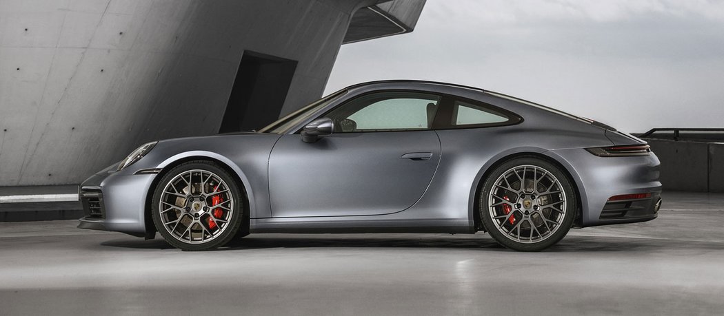 Porsche 911 (992)