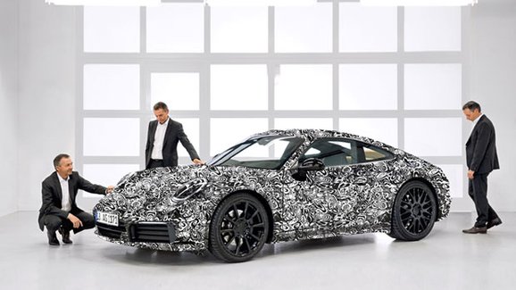 Porsche 911 potvrzeno jako plug-in hybrid a může mít výkon kolem 700 koní