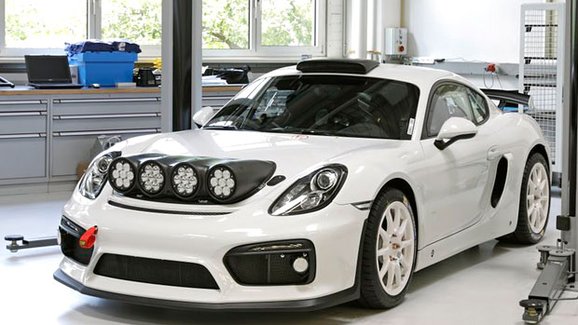 Porsche Cayman GT4 Clubsport je Cayman pro rallye: Kdy se objeví na závodních tratích?