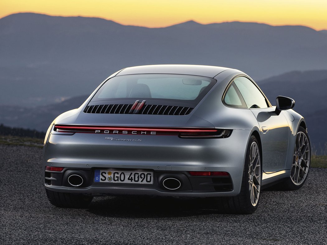 Porsche 911 (992)