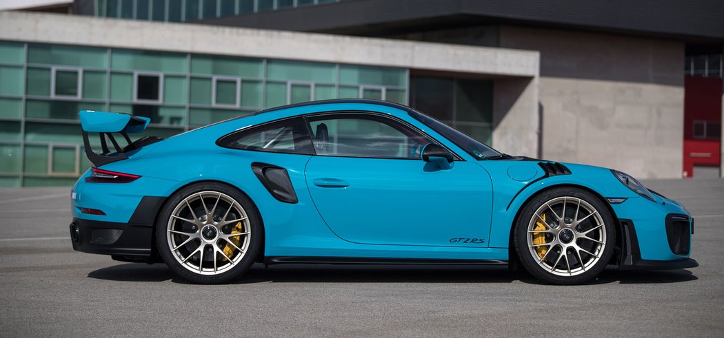 Porsche 911 GT2 RS