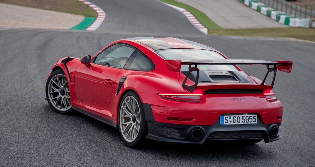 Porsche 911 GT2 RS