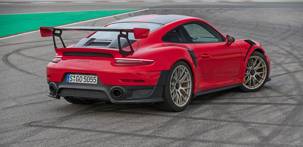 Porsche 911 GT2 RS