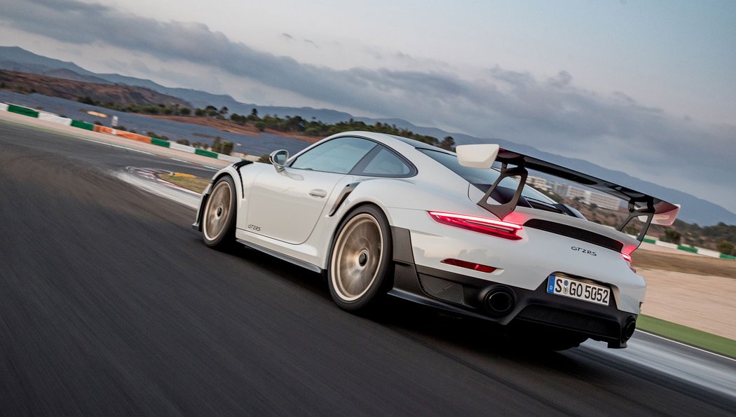 Porsche 911 GT2 RS