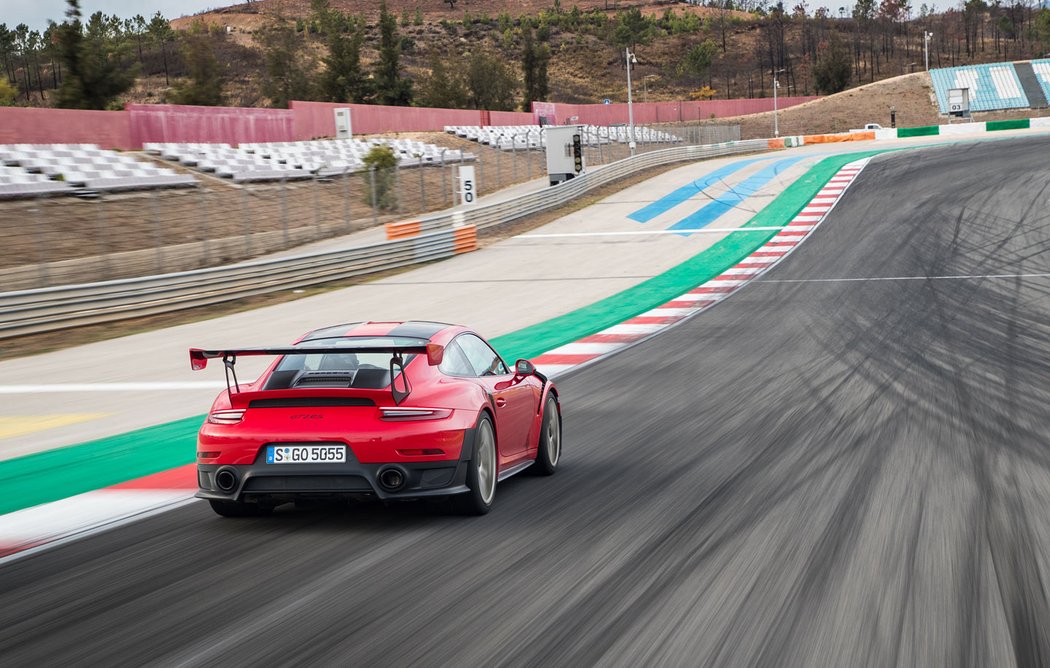 Porsche 911 GT2 RS