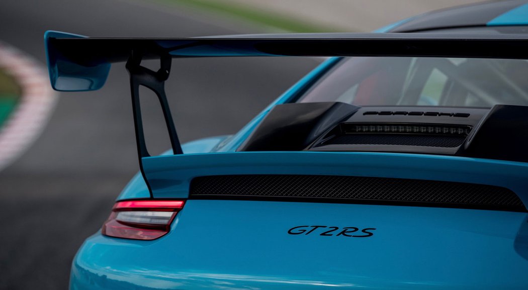 Porsche 911 GT2 RS