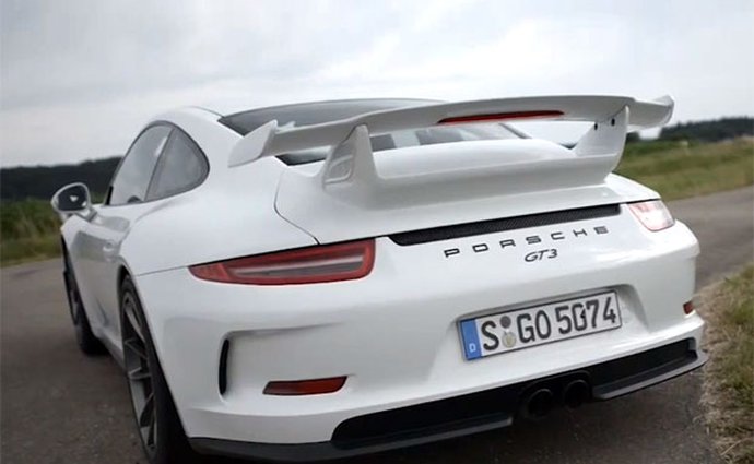 Video: Porsche 911 GT3 je potěšením pro všechny smysly